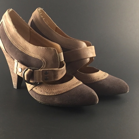 Saks Fifth In-House Brand Shoes Size 8 Womens - Picture 5 of 8